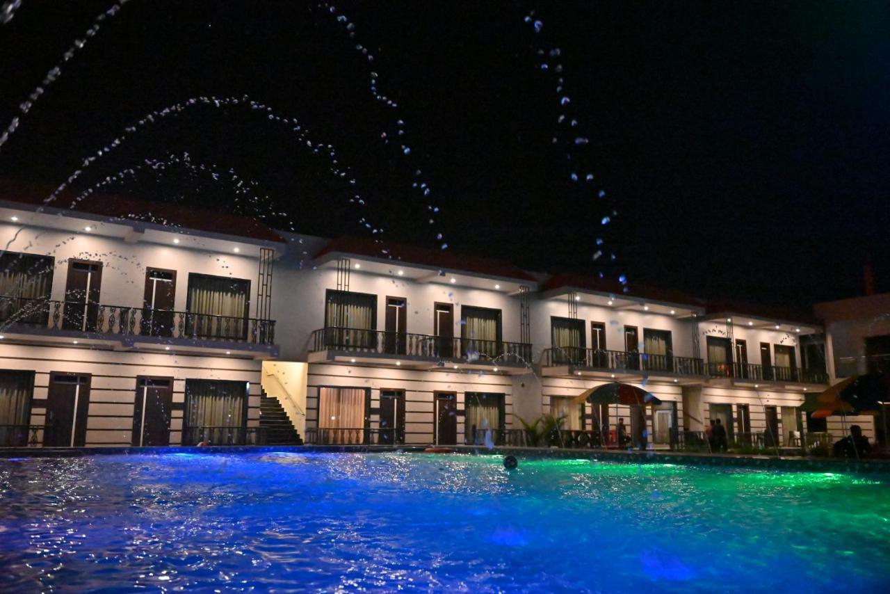 Moon Star Beach Resort 만다르모니 외부 사진